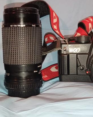macchina fotografica Praktica 