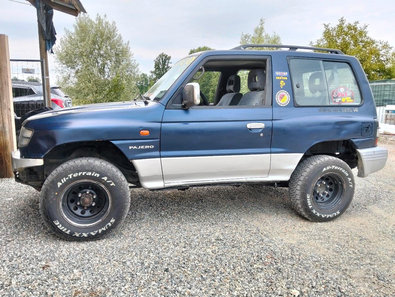 Mitsubishi Pajero 1999 photo 2