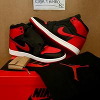 Nike jordan 1 satin bred