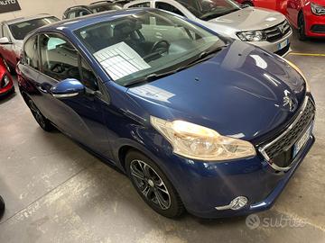 Peugeot 208 1.2 VTi 82 CV 3 porte Allure