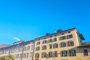 2 CAMERE ZONA OSPEDALE in palazzo storico restaura