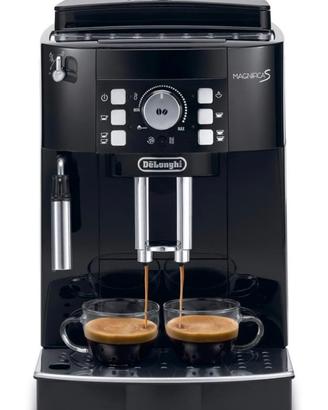 Macchinetta caffèe de longhi nuova con garanzia 