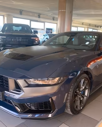 Ford Mustang Fastback 5.0 V8 Dark Horse