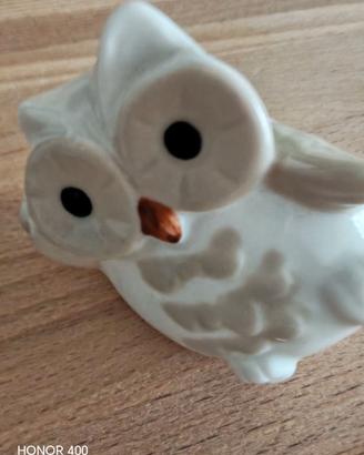Gufo soprammobile in ceramica