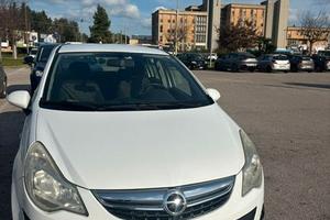 Opel Corsa 1.4 GPL ANNO 2012