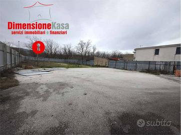 Immobile di 1200 m² a Nola