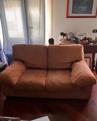 2 divani Poltrone e Sofà in alcantara