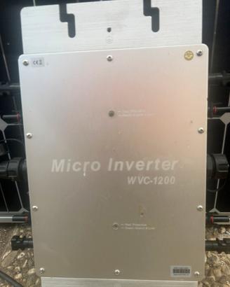 3 pannelli da 300w piu micro inverter 1200w