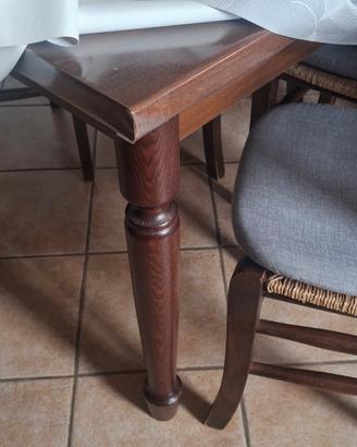 Tavolo legno massello e 4 sedie