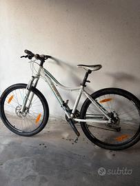Mountain bike TREK Skye series women’s design