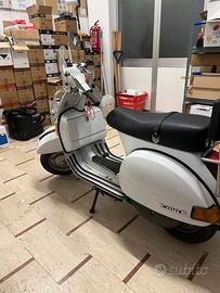 vespa P200E
