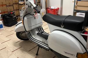 vespa P200E
