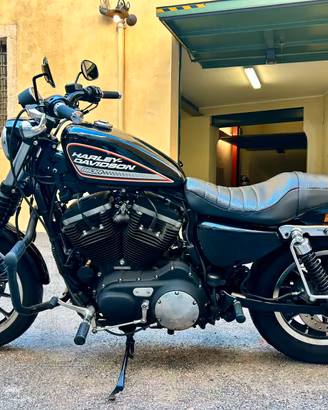 Harley Davidson 883 R