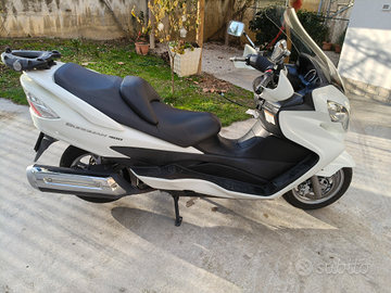 Suzuki Burgman 400
