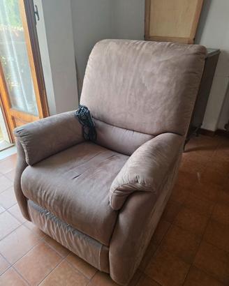 Poltrona reclinabile elettrica