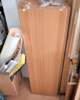 Libreria in legno massiccio (faggio)