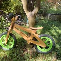 Bicicletta legno senza pedali