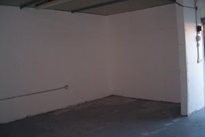 Locale/box a deposito/ufficio custodito e vigilato