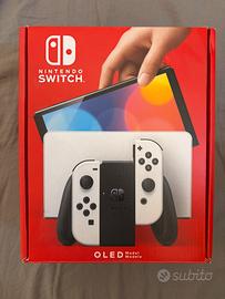 Nintendo Switch oled con accessori originali