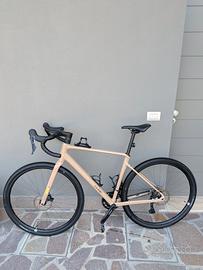 bicicletta Cube Nuroad Race