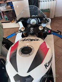 Kawasaki zx6r