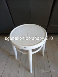tavolino o porta pianta