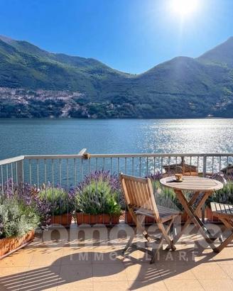 Casa indipendente di 120 m² con più di 5 locali a 