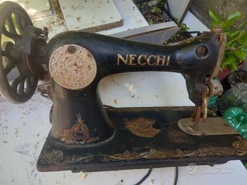Macchina per cucire epoca necchi