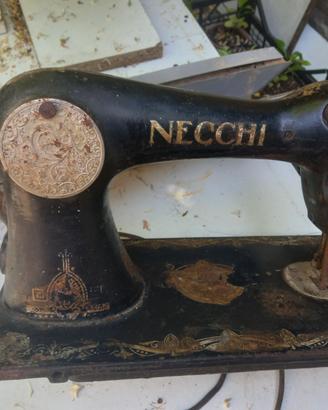 Macchina per cucire epoca necchi