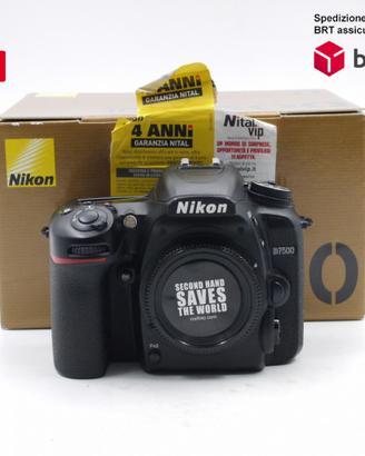 Nikon D7500