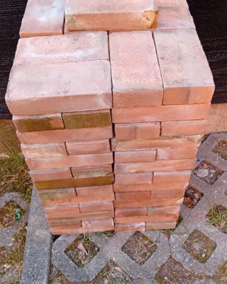 Mattoni pieni e autobloccanti