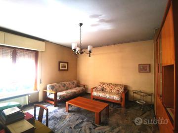 Trilocale di 100 mq con box e solaio