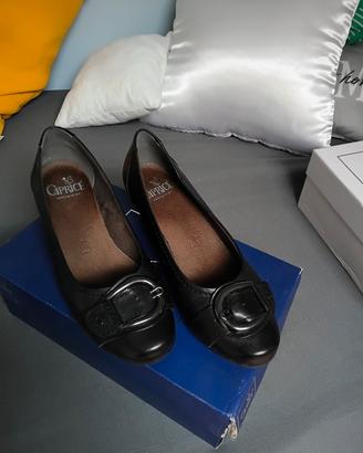 DECOLTÉ IN PELLE