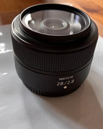 Nikon Obiettivo grandangolare Z 28mm f2.8.