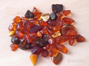 Ambra pregiata naturale del Baltico