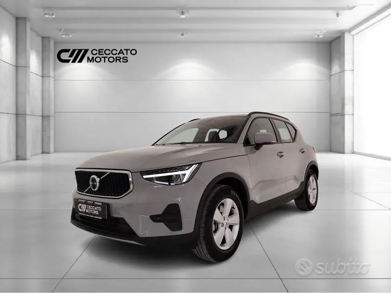 Volvo XC40 (2017-->)