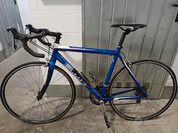 Bici da corsa Scott