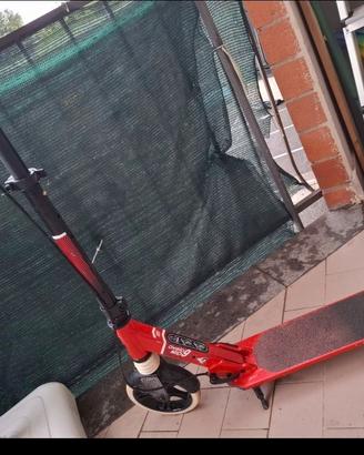 Monopattino 9-14 anni