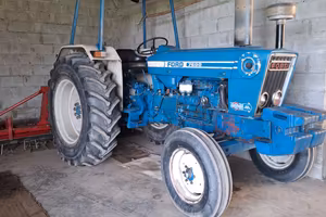 Trattore Ford 7600