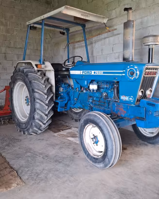 Trattore Ford 7600