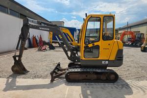 Miniescavatore Volvo EC25/27ql