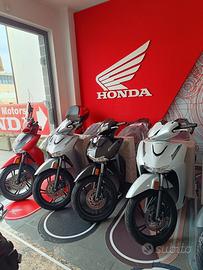 Honda SH 125 - bauletto keyless e parabrezza