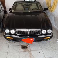 Jaguar xj8