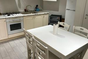 Monolocale soppalcato e arredato + utenze