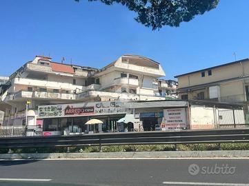 NEGOZIO A MELITO DI NAPOLI