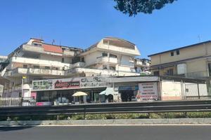 NEGOZIO A MELITO DI NAPOLI