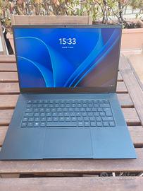 Razer Blade 15 Advanced - RTX 2080 / 2019