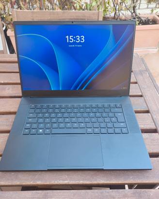 Razer Blade 15 Advanced - RTX 2080 / 2019