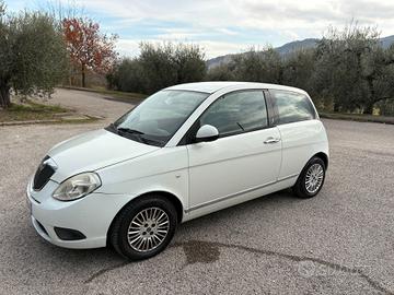 LANCIA Ypsilon 1.3Mjt platino 75 5Posti 10-2010