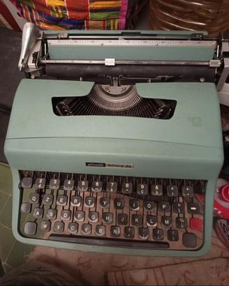 macchina da scrivere 